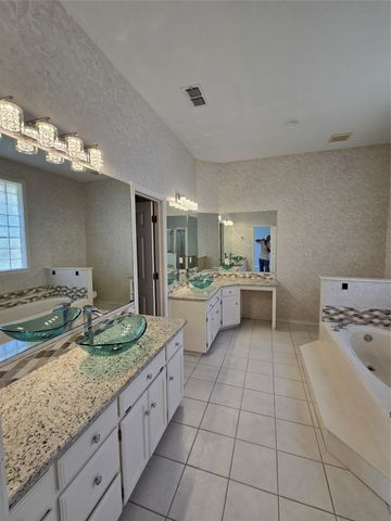 4001 Crescent Valley Circle, Denison, TX 75020