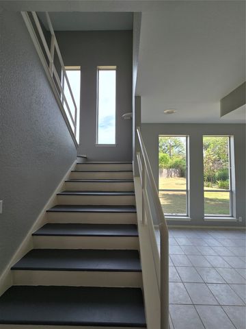 4001 Crescent Valley Circle, Denison, TX 75020