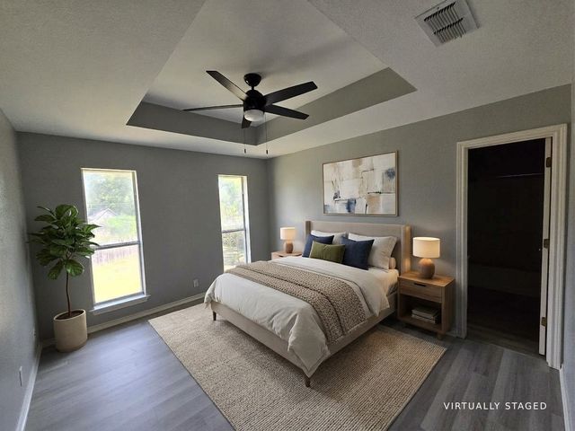 4001 Crescent Valley Circle, Denison, TX 75020