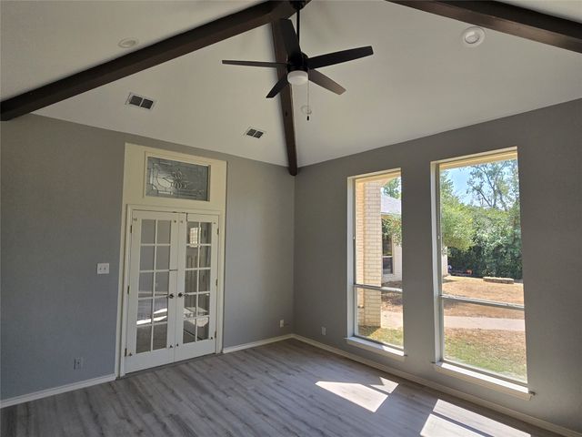 4001 Crescent Valley Circle, Denison, TX 75020