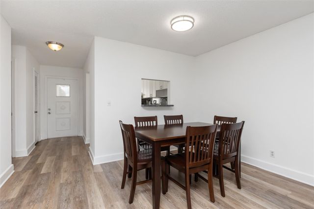 8551 NW 11th St B163, Plantation, FL 33322