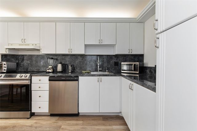 8551 NW 11th St B163, Plantation, FL 33322