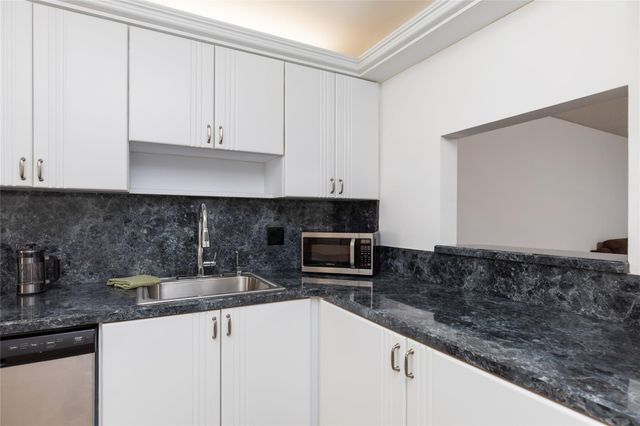 8551 NW 11th St B163, Plantation, FL 33322
