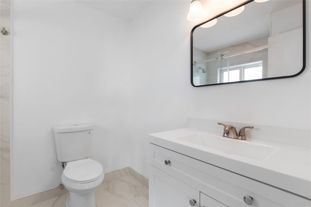 8551 NW 11th St B163, Plantation, FL 33322