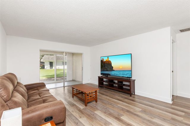 8551 NW 11th St B163, Plantation, FL 33322