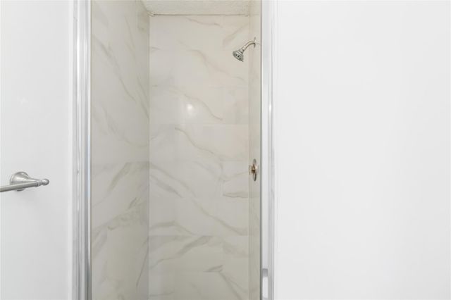 8551 NW 11th St B163, Plantation, FL 33322