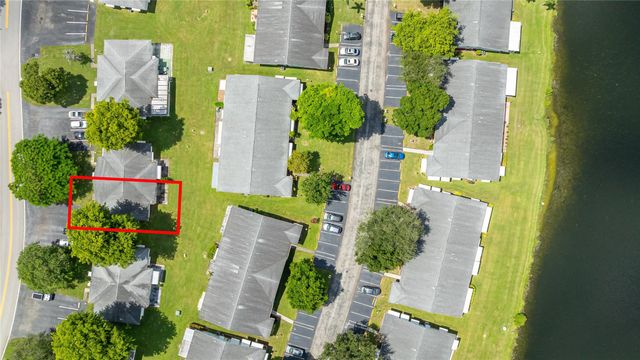 8551 NW 11th St B163, Plantation, FL 33322