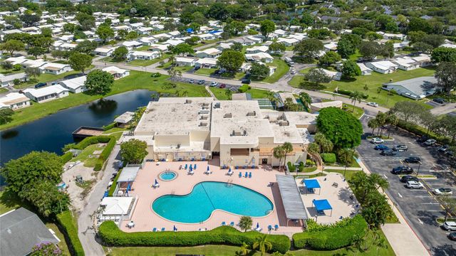 8551 NW 11th St B163, Plantation, FL 33322