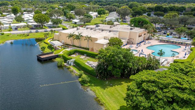 8551 NW 11th St B163, Plantation, FL 33322