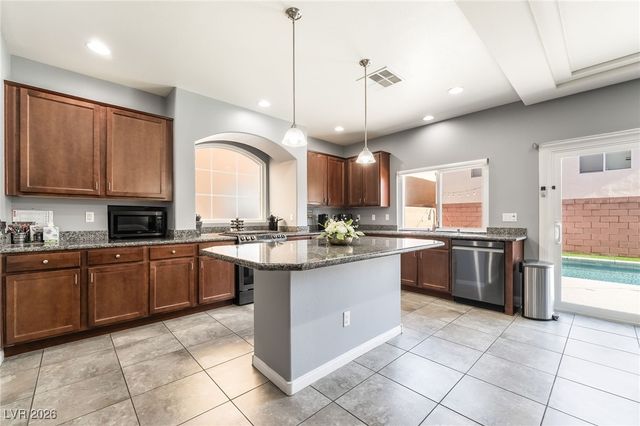 8470 Langhorne Creek Street, Las Vegas, NV 89139