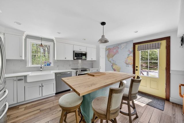 55 Lake Rd, Canton, MA 02021