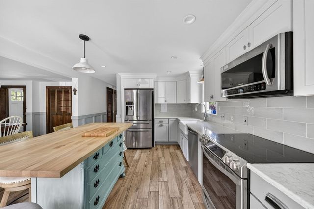 55 Lake Rd, Canton, MA 02021