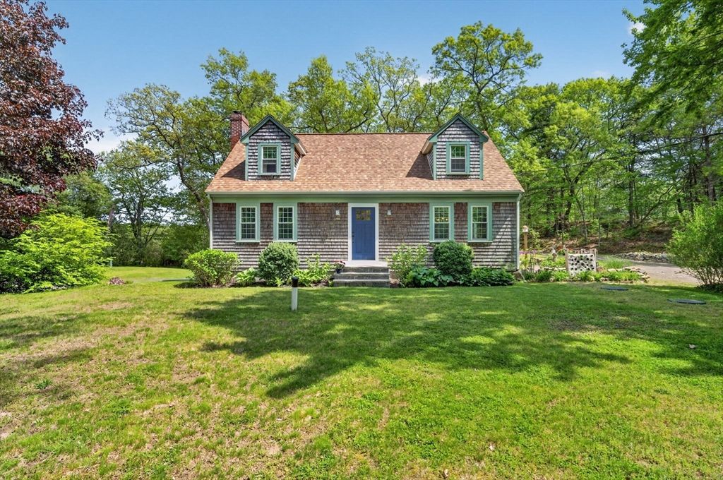 55 Lake Rd, Canton, MA 02021