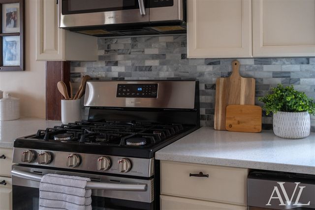 1014 Crescent Street, Grand Rapids, MI 49503
