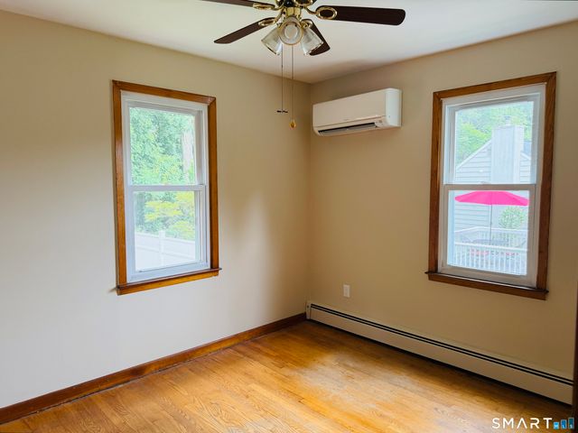 18 Dawn Street, Fairfield, CT 06824