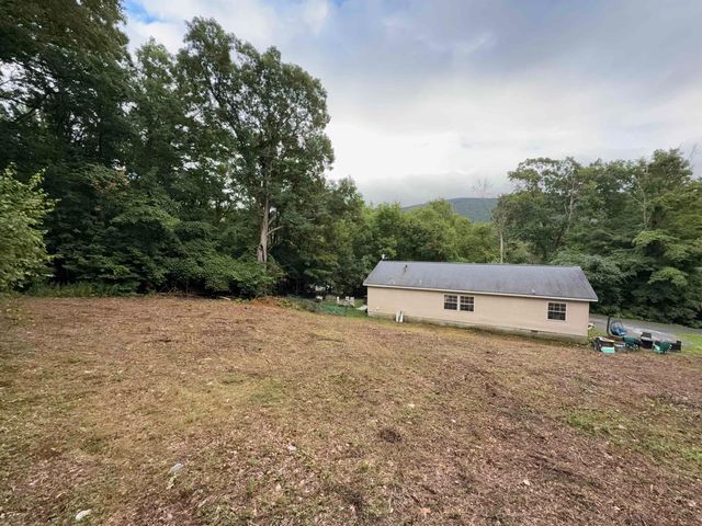 112 Outwater Road, Shaftsbury, VT 05262