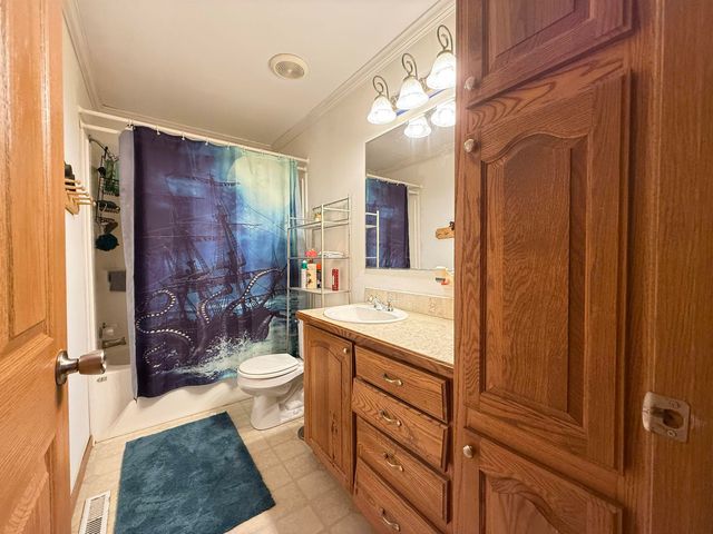 112 Outwater Road, Shaftsbury, VT 05262