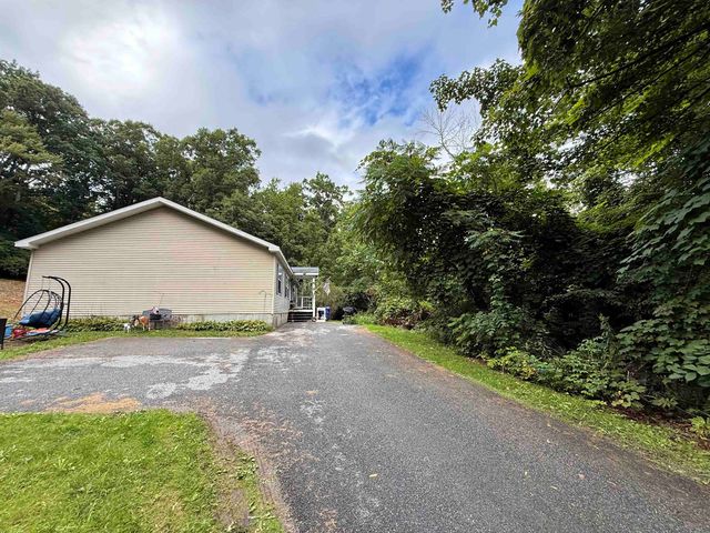 112 Outwater Road, Shaftsbury, VT 05262