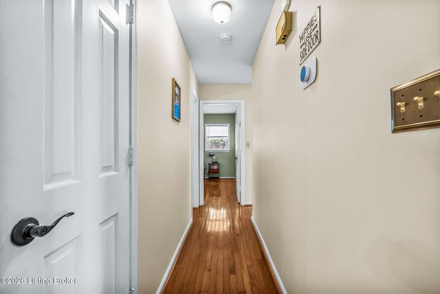 9805 Cypress Creek Dr, Louisville, KY 40241