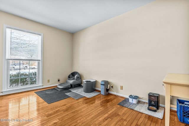 9805 Cypress Creek Dr, Louisville, KY 40241