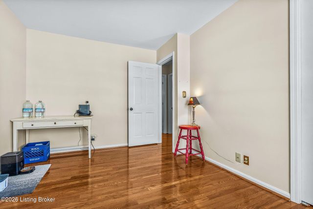 9805 Cypress Creek Dr, Louisville, KY 40241