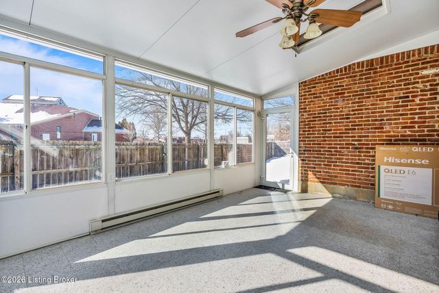 9805 Cypress Creek Dr, Louisville, KY 40241