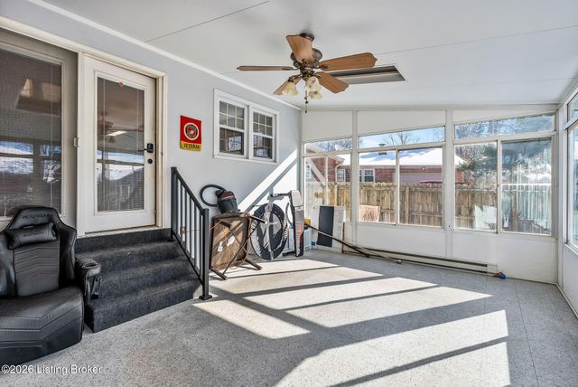 9805 Cypress Creek Dr, Louisville, KY 40241