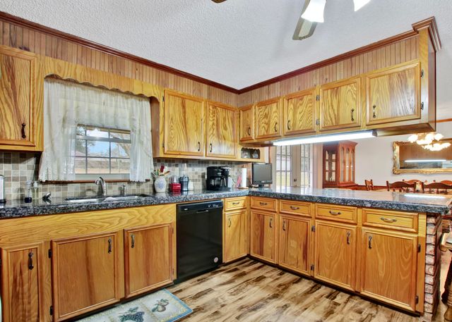 325 Loop Rd, Anacoco, LA 71403