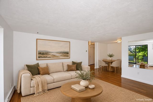 974-976 Main St 24, Melrose, MA 02176
