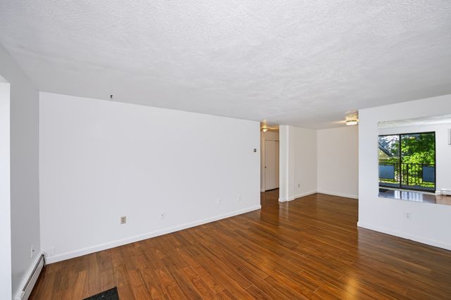 974-976 Main St 24, Melrose, MA 02176