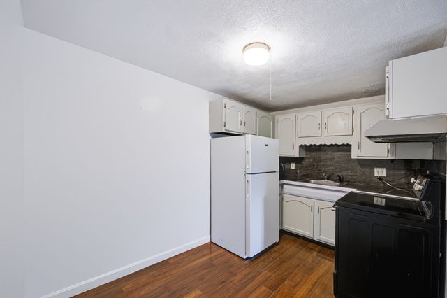 974-976 Main St 24, Melrose, MA 02176