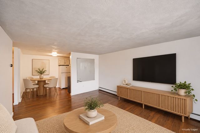 974-976 Main St 24, Melrose, MA 02176