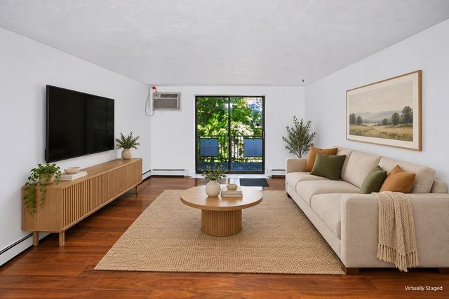 974-976 Main St 24, Melrose, MA 02176