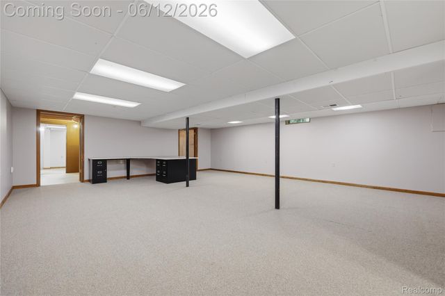 640 Longfellow Drive, Troy, MI 48085