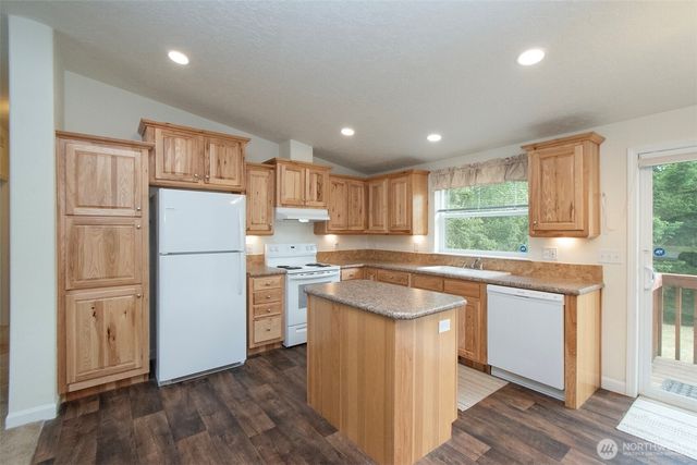 285 Bon Jon View Way, Sequim, WA 98382