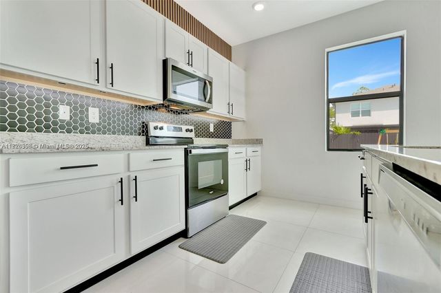 12973 SW 266th ter, Homestead, FL 33032