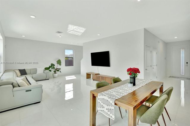 12973 SW 266th ter, Homestead, FL 33032