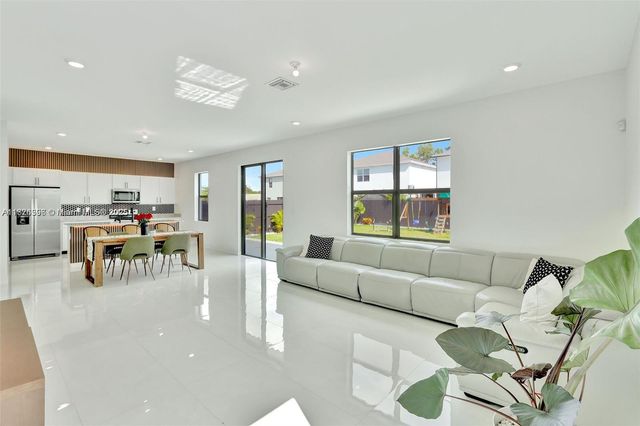 12973 SW 266th ter, Homestead, FL 33032