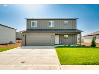 2010 HENDERSON Way, Longview, WA 98632