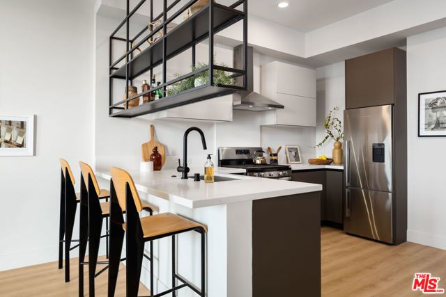 3833 Dunn 406, Culver City, CA 90232