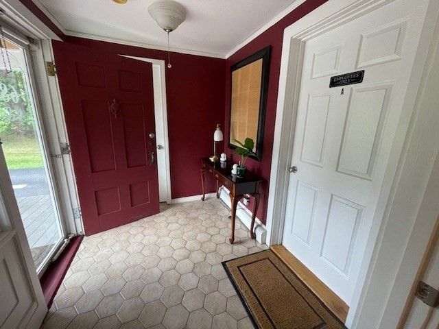 685 South St, Wrentham, MA 02093