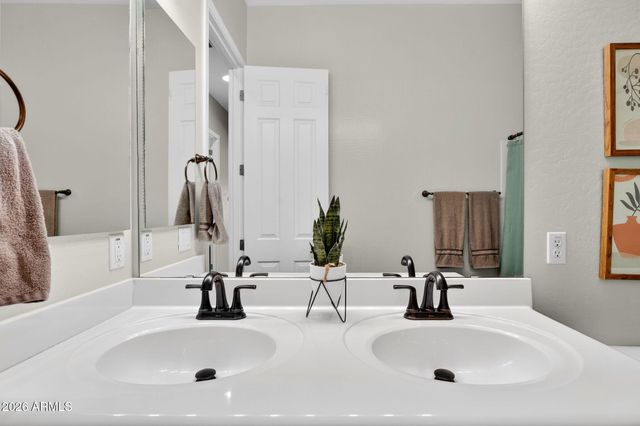 4150 E Beechnut Place, Chandler, AZ 85249