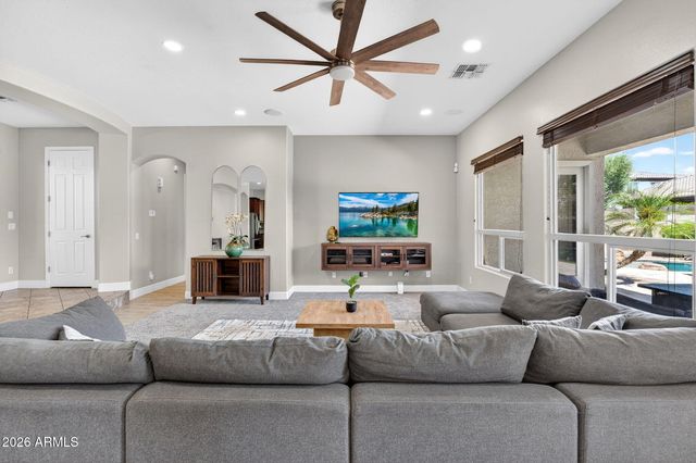 4150 E Beechnut Place, Chandler, AZ 85249