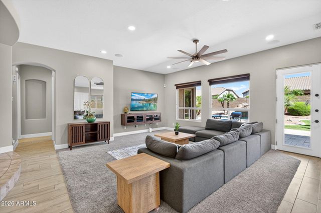 4150 E Beechnut Place, Chandler, AZ 85249