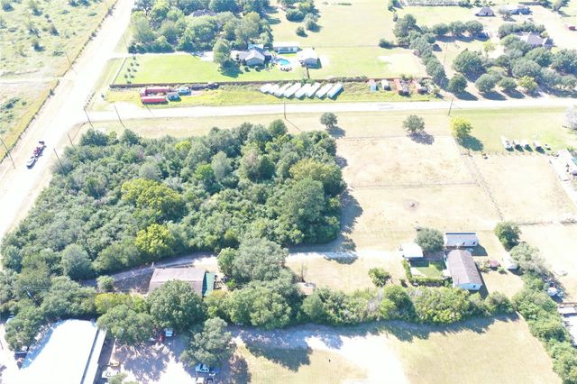 28510 Fm 2920 Rd, Waller, TX 77484