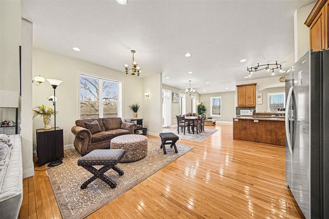 1770 Sandy Creek Lane, Ann Arbor, MI 48103