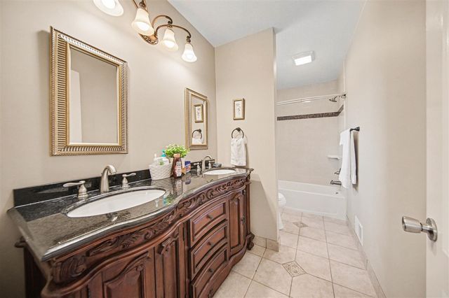 1770 Sandy Creek Lane, Ann Arbor, MI 48103