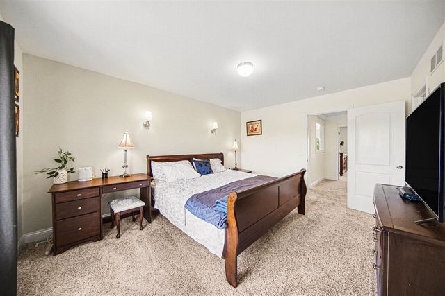 1770 Sandy Creek Lane, Ann Arbor, MI 48103