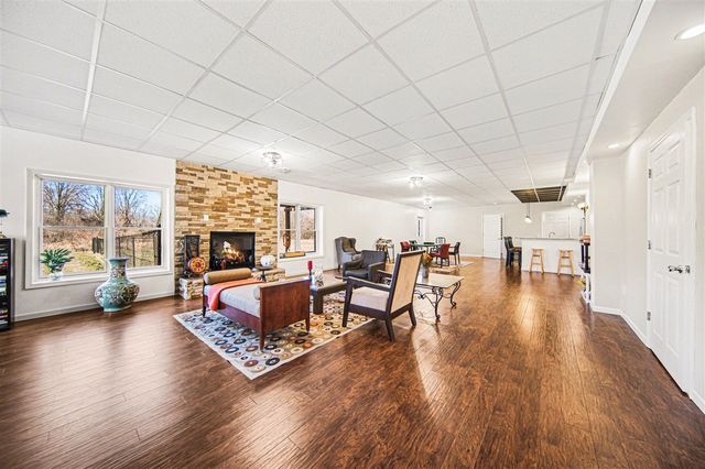 1770 Sandy Creek Lane, Ann Arbor, MI 48103