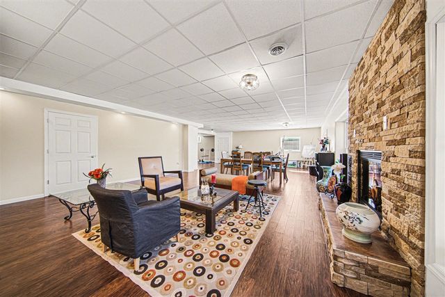 1770 Sandy Creek Lane, Ann Arbor, MI 48103